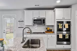 1567 Sungrown Wy, McDonough, GA 30253 - Photo 20