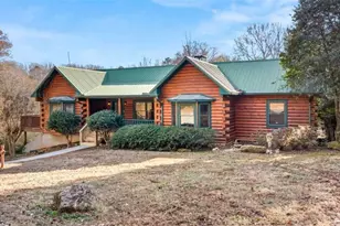 715 Woods Bridge Rd, Commerce, GA 30529 - Photo 1