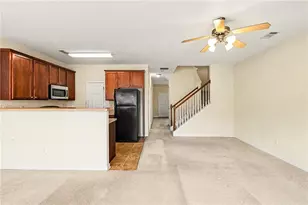 7676 Rutgers Cir, Fairburn, GA 30213 - Photo 10