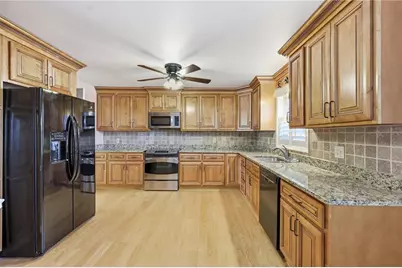 2224 Colonial Drive, Gainesville, GA 30501 - Photo 18
