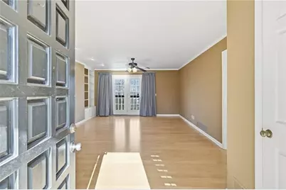 2224 Colonial Drive, Gainesville, GA 30501 - Photo 10