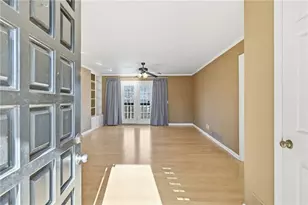 2224 Colonial Dr, Gainesville, GA 30501 - Photo 10