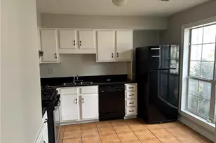 3137 Shadow Walk Ln, Tucker, GA 30084 - Photo 4