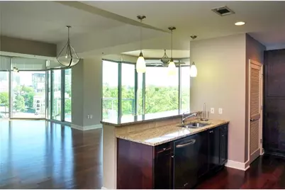 2795 Peachtree Road #709, Atlanta, GA 30305 - Photo 2