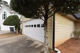 824 Whitehaven Ln, Lawrenceville, GA 30043 - Photo 2