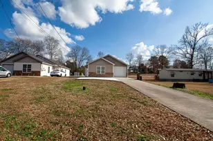 511 Circle Dr, Calhoun, GA 30701 - Photo 2