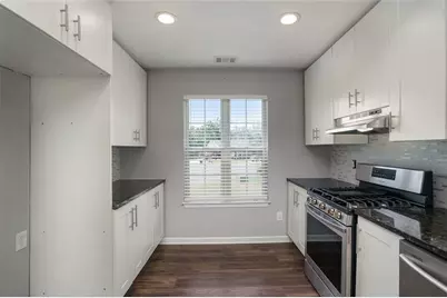 5060 Meadow Overlook, Cumming, GA 30040 - Photo 4