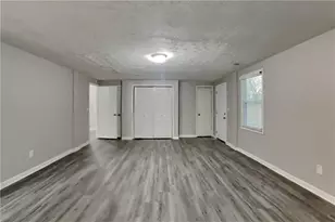 880 Burning Bush Dr, Loganville, GA 30052 - Photo 6