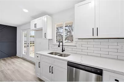 6677 Fielder Road, Rex, GA 30273 - Photo 10