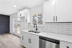 6677 Fielder Rd, Rex, GA 30273 - Photo 10