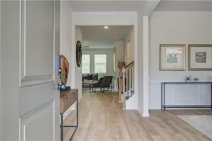 1089 Georgian Point Dr, Lawrenceville, GA 30045 - Photo 2