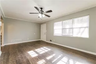 942 Majesty Ln, Morrow, GA 30260 - Photo 6