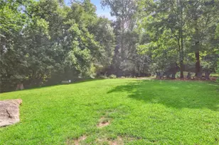 1860 Gordon Manor NE, Atlanta, GA 30307 - Photo 20