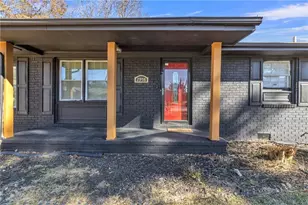 2958 Holcomb Ct, East Point, GA 30244 - Photo 6