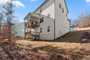 3929 Camden Ct, Gainesville, GA 30506 - Photo 2