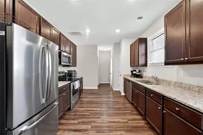 11061 Shadow Ct., Hampton, GA 30228 - Photo 8