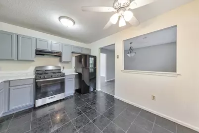 961 Redan Trace, Stone Mountain, GA 30088 - Photo 10