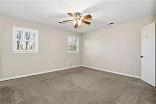 566 Sugar Valley Ln SE, Conyers, GA 30094 - Photo 20