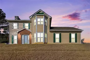 200 Weatherly Dr, Fayetteville, GA 30214 - Photo 2