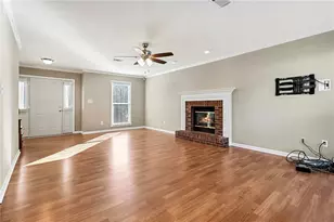 200 Weatherly Dr, Fayetteville, GA 30214 - Photo 6