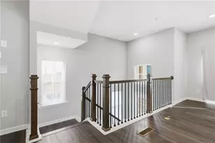 318 Commons Ave, Woodstock, GA 30188 - Photo 16