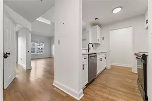 1075 Peachtree Walk NE, Atlanta, GA 30309 - Photo 4