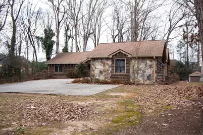 1894 Windburn Court SW, Snellville, GA 30078 - Photo 4