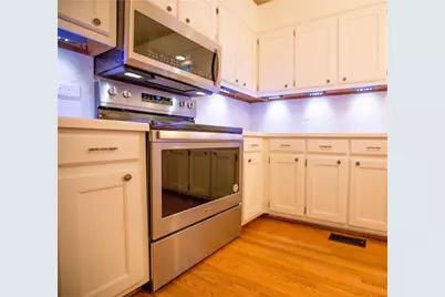 5270 Oaks Landing Court, Sugar Hill, GA 30518 - Photo 10