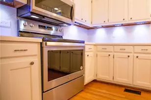 5270 Oaks Landing Ct, Sugar Hill, GA 30518 - Photo 10