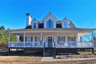 101 Lathem Dr, Clermont, GA 30527 - Photo 2