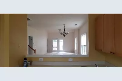 2381 Suwanee Pointe Drive, Lawrenceville, GA 30043 - Photo 2