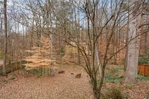 1027 Peace Dr NW, Kennesaw, GA 30152 - Photo 44