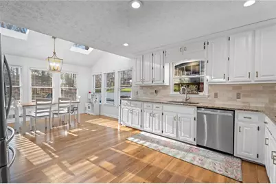 1498 Summer Hollow Trail, Lawrenceville, GA 30043 - Photo 16