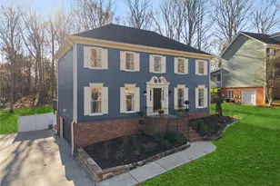 1498 Summer Hollow Trail, Lawrenceville, GA 30043 - Photo 2