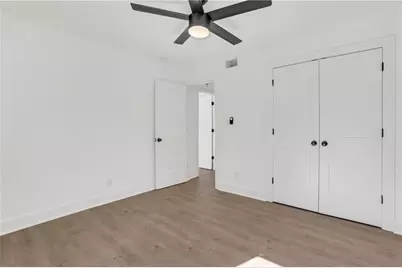 2396 Lawrenceville Highway #V, Decatur, GA 30033 - Photo 18