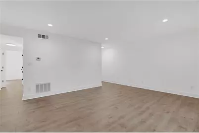 2396 Lawrenceville Highway #V, Decatur, GA 30033 - Photo 6