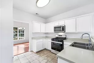 1231 Silverstone Trail, Jonesboro, GA 30238 - Photo 4