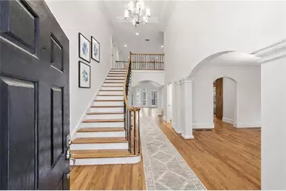 125 River North Circle, Sandy Springs, GA 30328 - Photo 2