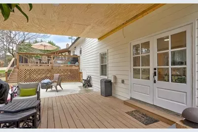 1201 Holly Hills Drive SW, Lilburn, GA 30047 - Photo 32