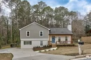 1201 Holly Hills Dr SW, Lilburn, GA 30047 - Photo 2