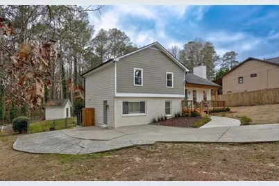 1201 Holly Hills Drive SW, Lilburn, GA 30047 - Photo 26