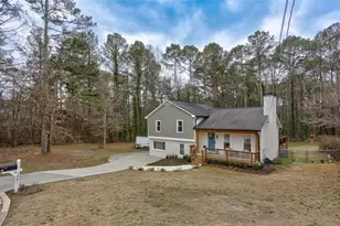 1201 Holly Hills Dr SW, Lilburn, GA 30047 - Photo 28