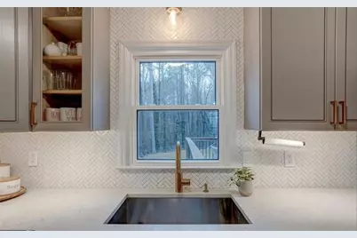 1201 Holly Hills Drive SW, Lilburn, GA 30047 - Photo 10