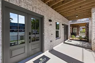 1434 Fairmont Ave, Atlanta, GA 30318 - Photo 4