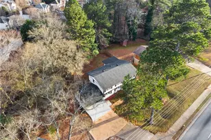 2304 S Hairston Rd, Decatur, GA 30035 - Photo 22