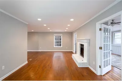 1066 Foreststone Way SW, Marietta, GA 30064 - Photo 12