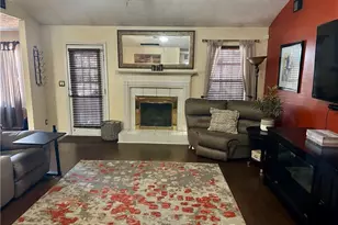 669 River Valley Dr, Jonesboro, GA 30238 - Photo 2