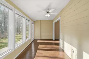 3013 Bentley Park Cir, Gainesville, GA 30504 - Photo 14