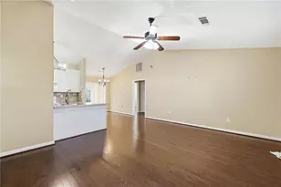 3013 Bentley Park Cir, Gainesville, GA 30504 - Photo 8