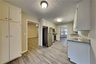 647 Sunshine Trce NW, Acworth, GA 30102 - Photo 6